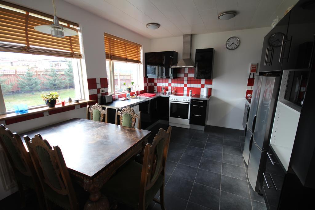 גרונדרפיורדור Hamrahlith 9 Guesthouse מראה חיצוני תמונה